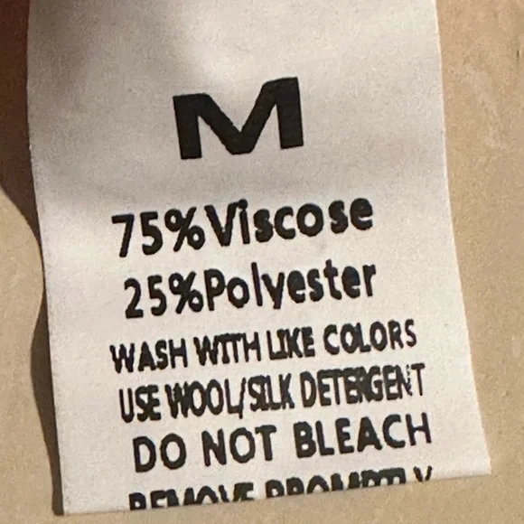 - Crop top. Very soft. NWT - Picture 4 of 4